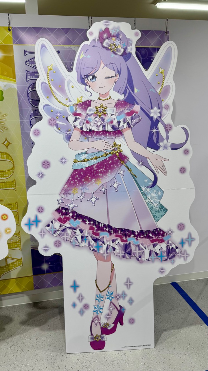 望永エマの等身大パネル